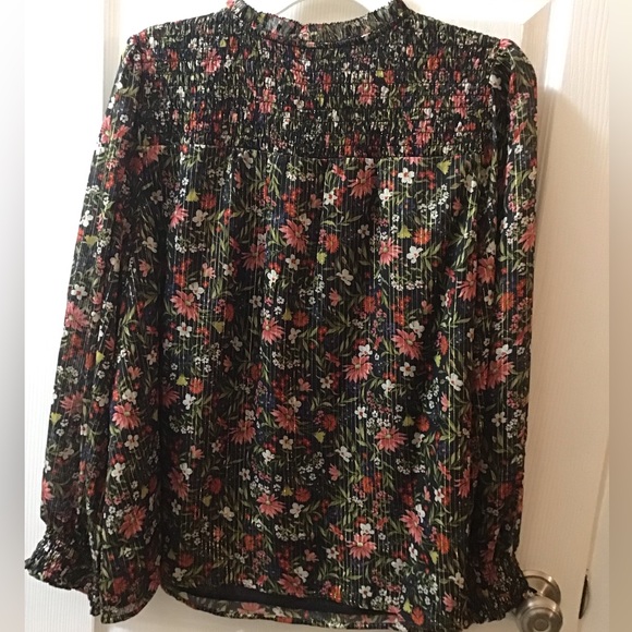 Old Navy smocked blouse - Picture 3 of 3